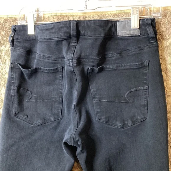 American Eagle size 8 high rise black jeggings. - Picture 4 of 11